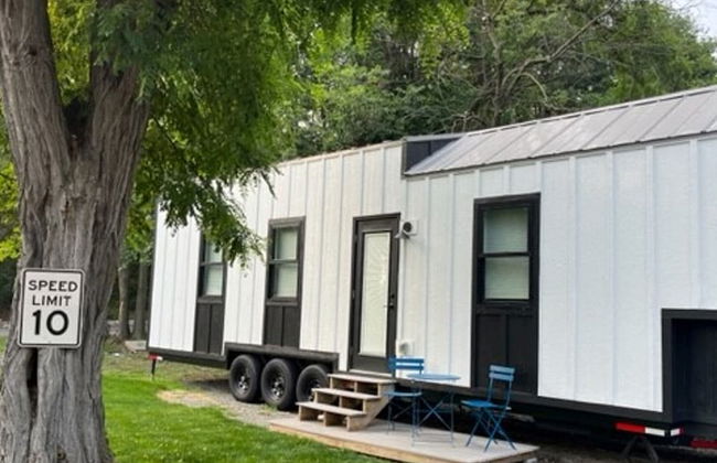 The Endeavor Tiny Home - Foto 1