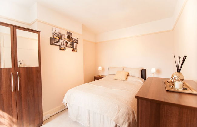 Watford stays - 4bed house - Foto 9