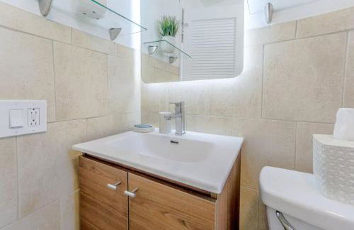 CHIC AND COZY 1 Br and 1Bth Suite on Collins Ave - Foto 7