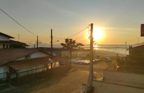 Ótimo apartamento com ampla sacada e vista pro mar - Foto 58