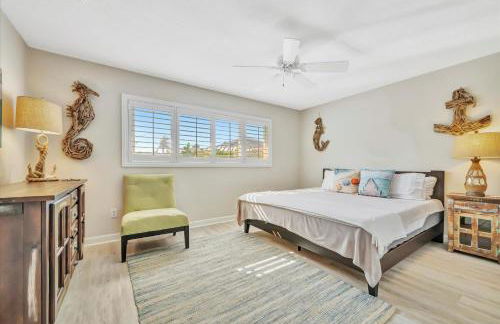 Siesta Key Beach Waterfront Home with Kayaks and Bikes - Foto 27