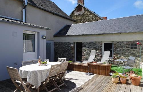 Stone House in Bricqueville Near Sandy Beach - Foto 2