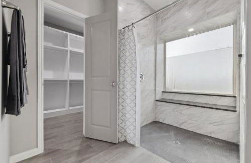 Modern Escape in Cedar Creek - Foto 6