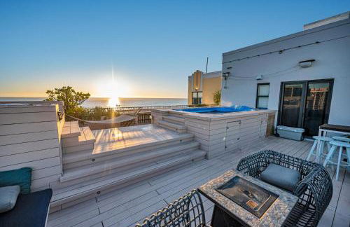 Crown Jewel of Ocean Drive- 2 story Penthouse, 4 Bedrooms & Private rooftop spa - Foto 31