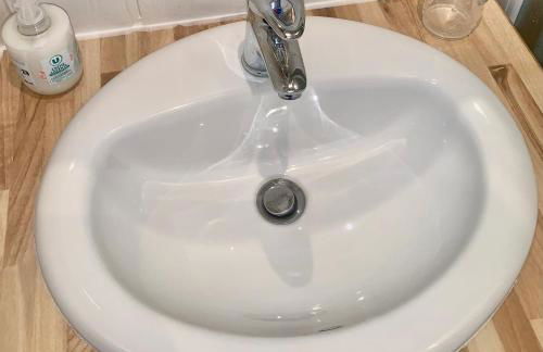 Charmant appartement avec départ et retour skis aux pieds - Photo 11