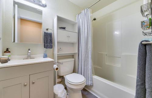 Olympia Home with Deck about 7 Mi to Amtrak Train! - Foto 15