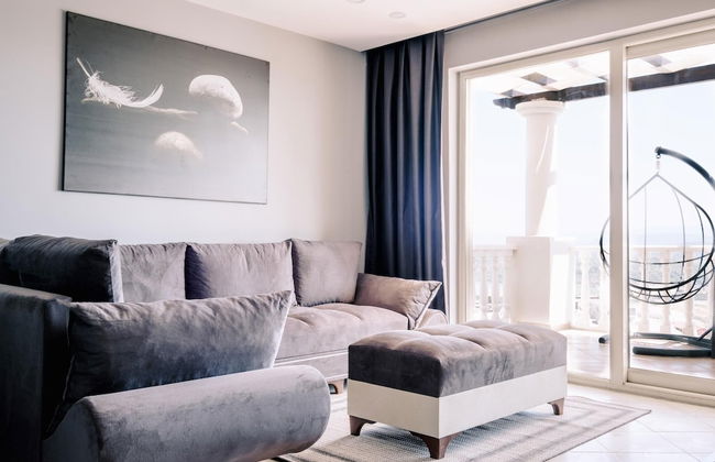 Nature View Villa w Pool 5 min to Beach in Milas - Photo 8