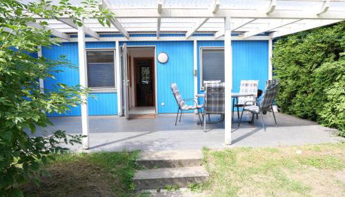 Neu "Blaues Haus am See mit Boot" - Foto 2