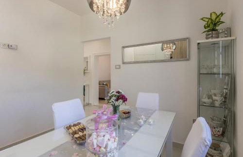 Villa KaTess with heated pool - Photo 20