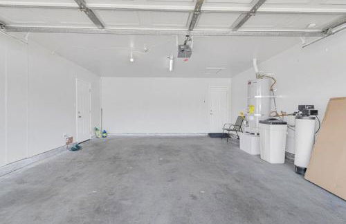 Vacation Home in Vegas w Pool 2 mile to Strip - Foto 24