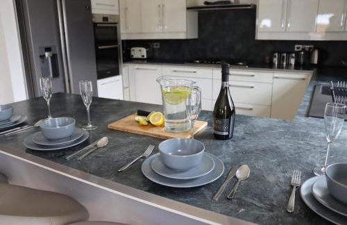 Four Corners Holiday Home with Hot Tub & Sauna - Photo 33