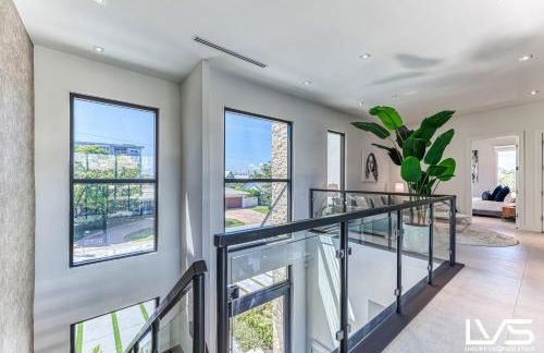 VillaBella Ultra LUXE 100ft Waterfront Villa 5Min2Beach - Foto 48