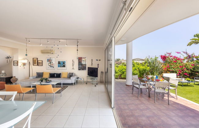 Larnaca Chelidonia Seafront Villa - Foto 26