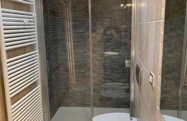 Interno 8 appartamento con box auto privato gratuito - Foto 10