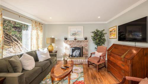 Charming Garden Cottage- steps to historic Old Town Half Moon Bay - Foto 5