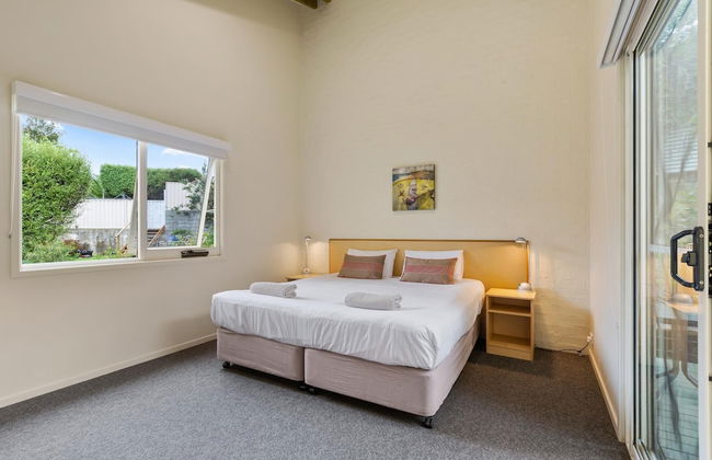 Tathra Beach House Apartments - Photo 13