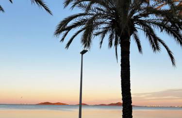 Apartamento Mar Menor - Beachfront apartment with large patio - under new management since July 2024 - Licence No VVMU2814-1 - Foto 32