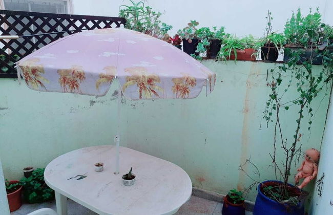 Room in Guest Room - Nadia Hostel With Lounge Terrace - Foto 10