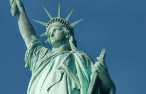 2 Bedroom Apt in LIC, Private WITH BACKYARD ! - Foto 16