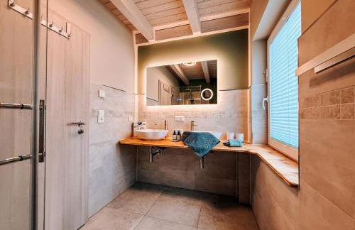 Schäfers - Ihr Wohlfühlort - Hochwertige Ausstattung, Naturgrundstück mit Bachlauf, Terrassen, WLAN, Parken - an 2 Seen bei Leipzig - Foto 34