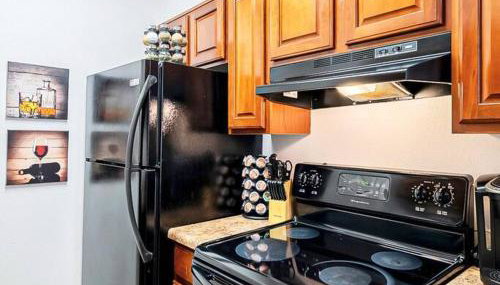 Sunny King-sized 1BD Condo near UofA and UMC w Pool, Parking - Foto 3