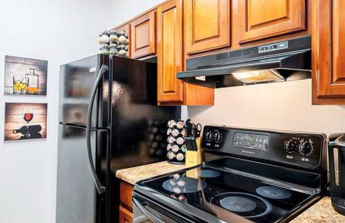 Sunny King-sized 1BD Condo near UofA and UMC w Pool, Parking - Foto 3