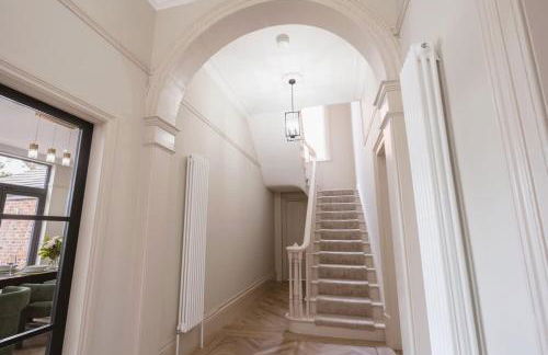 Our House Collective - Luxury Stay in Lincoln City Centre, Hot tub, Sleeps 16 - Foto 23