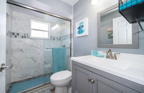 Private Paradise! Stunning south-facing pool home - Foto 25