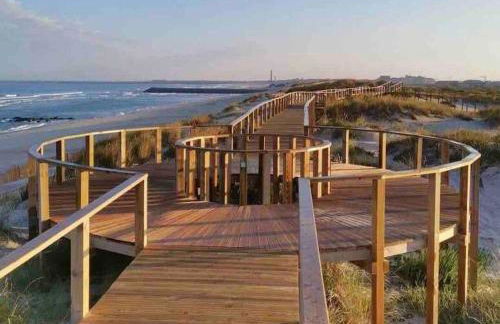 Lux 56 Praia da Barra Aveiro A 20 metros da Praia - Foto 19