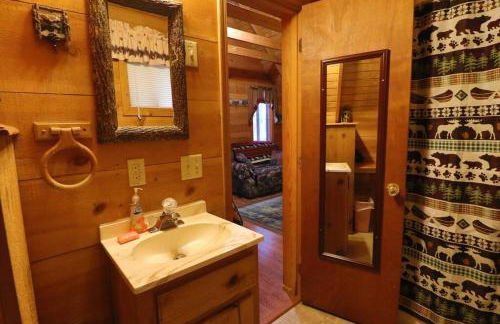 Cute updated Mountain Cabin fireplace #3 - Foto 19