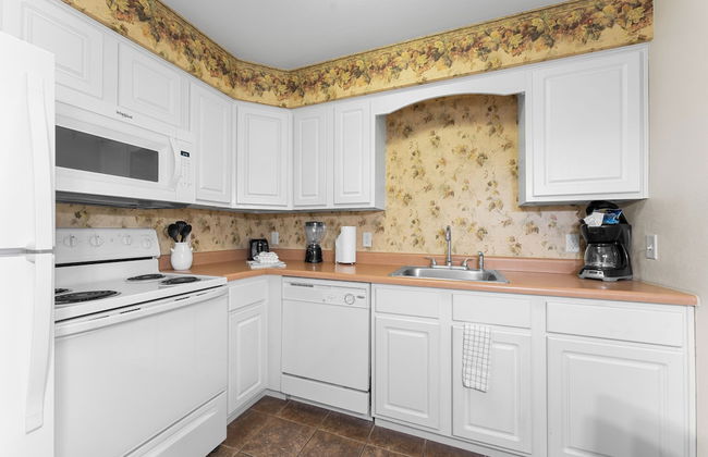 Grand Crowne Resort - Photo 52