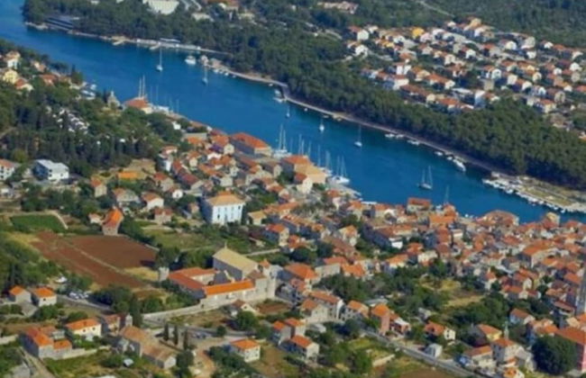 Newly Furnished apt w. Patio,parking & Fireplace - Photo 17