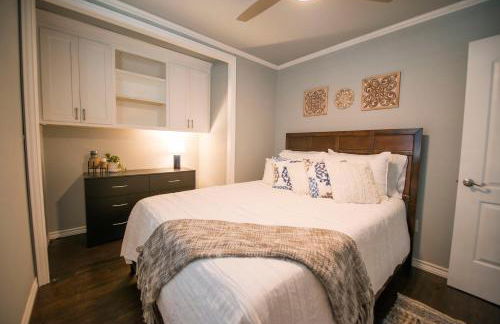 Walk to the Silos! 3 Bed 1960's Bungalow near Baylor - Foto 12