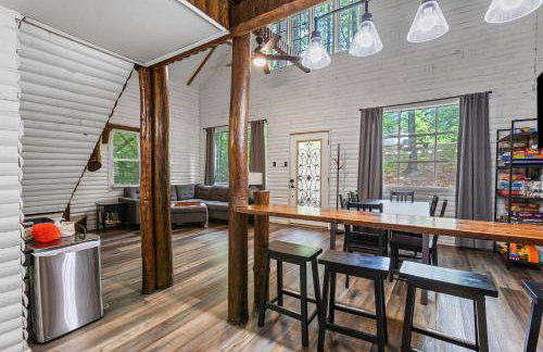 Private RRG Cabin with Game Room & Views - Foto 9