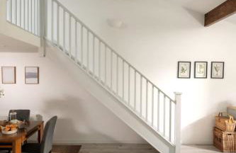 Goodwood - Modern Stay in Cotswolds with Hot Tub - Foto 29