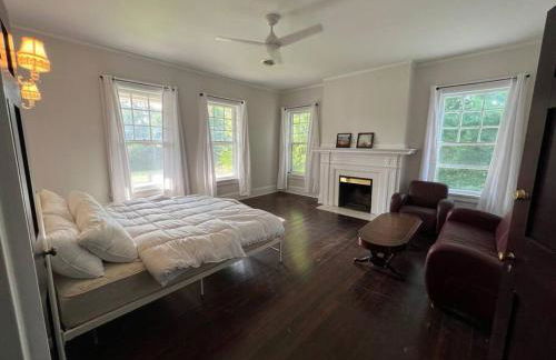 The Governor's Mansion - A Step Back in Time. - Foto 36