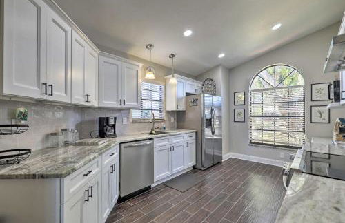 Lakefront Brandon Home with Patio and Screened Lanai! - Foto 8