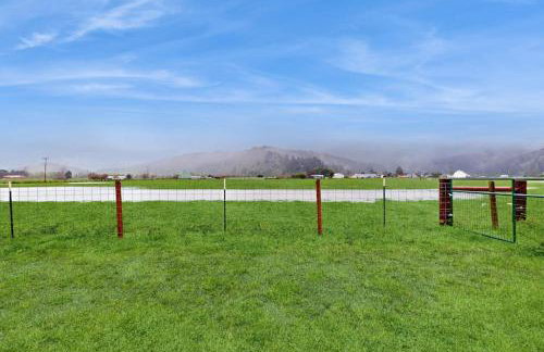 Redwood Farmhouse in the Orick Valley - Photo 42