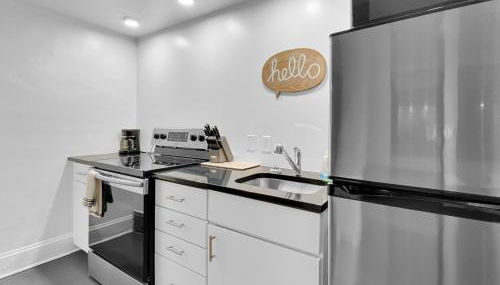 Walk to 3 Breweries! 1 Bed Apartment on Grand - Photo 5