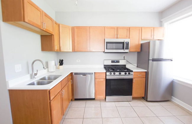 Classic Lincoln Park Charmer - 3bdr Steps to Train - Foto 6