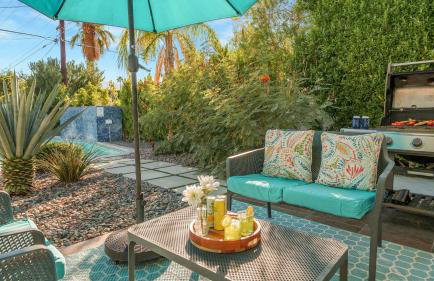 Vibrant Palm Springs Getaway w Pool BBQ Modern Design Taylor House by AvantStay - Foto 37