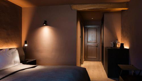 Hyll Hotel - Photo 3