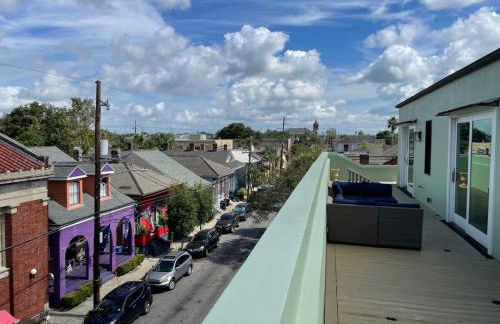 The Burgundy Penthouse Steps to the French Quarter - Foto 34