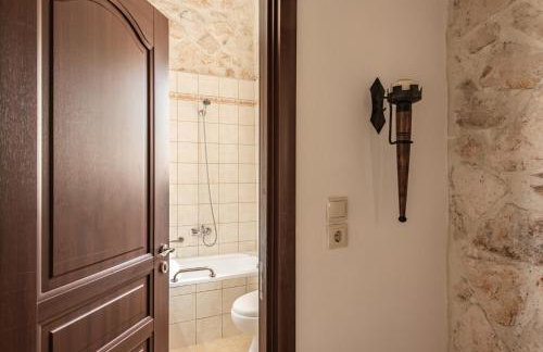 Murtini Stone Villa with Private Pool, by ZanteWize - Foto 24