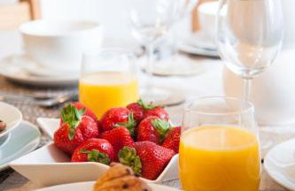 Stylish Home, hosted by ESONGRACE Stays, Stoke-on-Trent - Perfect for Families - Contractors - Holiday makers - Emergency Housing - Professionals, Relocators - Foto 15