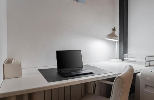 3min Walk Malasana - Trendy Cafes and Tapas Street - Photo 24