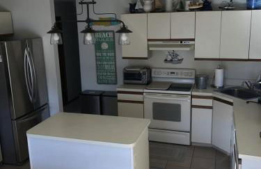 Great Value - Oceanside Raised Ranch Location Is Perfect For Walking To Beach, Restaurants, Pizza, Ice Cream Or Coffee 13419 - Foto 6