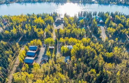 Walk to Kenai River Forested Fishermans Cabin! - Foto 10