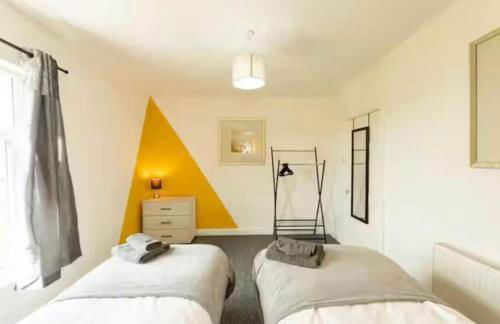 Bright 3-Bedroom in Prime Area - Foto 13