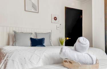 Italy Inspired Lakeview Chalet with Hot Tub - Foto 25